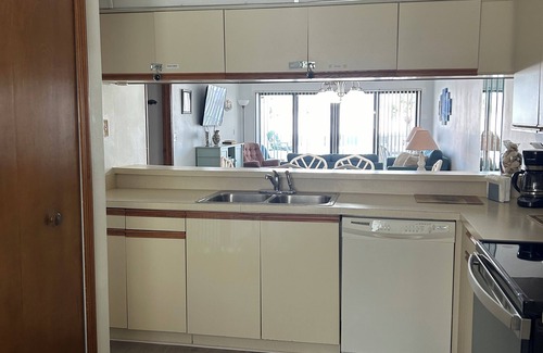 Cocoa Beach Condo | Ocean view, bldg is beachfront, located near restaurants, popular attractions.