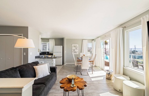 Cayucos House | Ocean View Cayucos Bungalow w/Courtyard Lounge, Patio & Beach Access