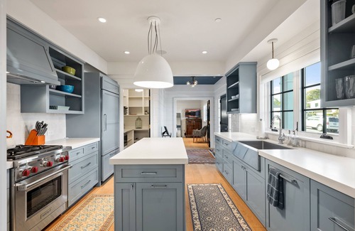 Village of La Jolla House | Ocean View Coastal La Jolla Luxury - AC, W/D, Patio