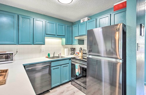 Nawiliwili Condo | Ocean-View Condo < Half Mile to Kalapaki Beach!