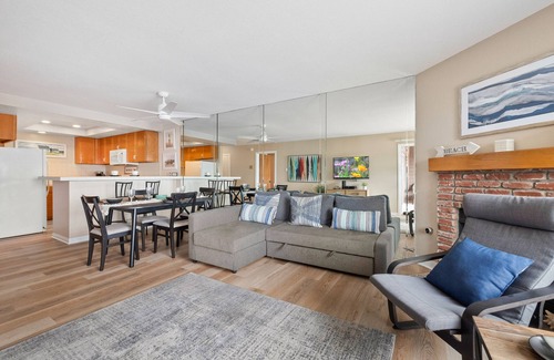 South Oceanside Condo | Ocean-view condo with private deck, washer/dryer, fireplace, & easy beach access