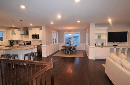 Bald Head Island House | Ocean View - Family Friendly - Steps to Beach