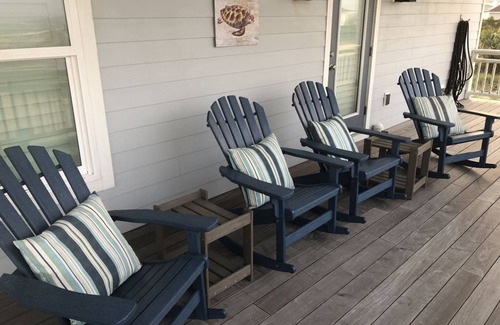 Bald Head Island House | Ocean View - Family Friendly - Steps to Beach