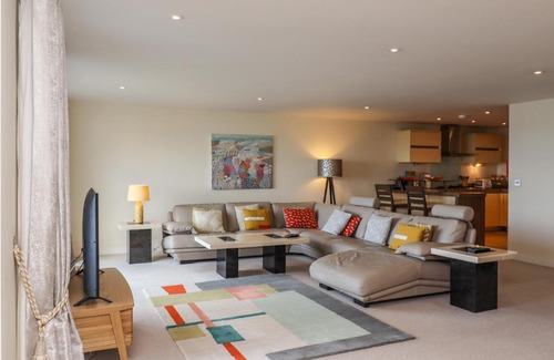 Carbis Bay Apartment | Ocean View