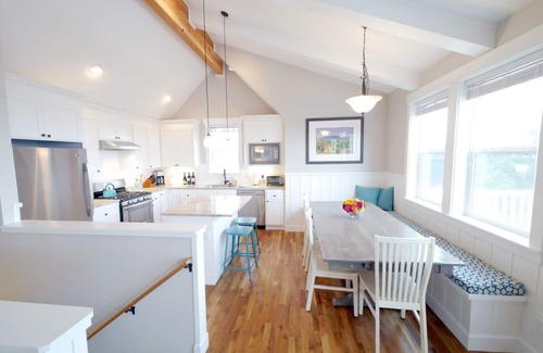Olivia Beach House | Ocean View! Heated Outdoor Pool, Hot Tub, WiFi, Fire Pit, Luxury Amenities