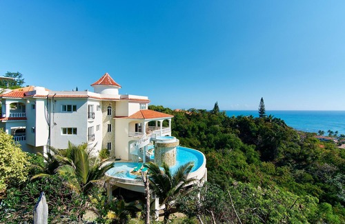 Puerto Plata Villa | Ocean view, large pool, waterfall, cinema, gym, near the beach, STAFF INCLUDED.