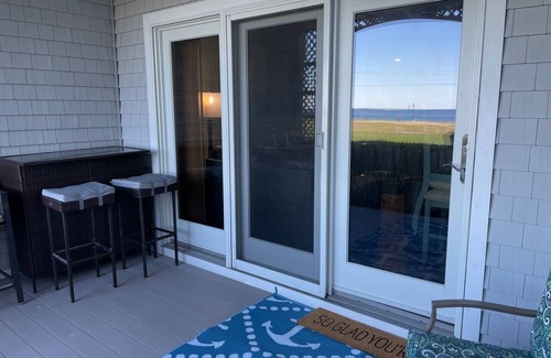 York Beach Condo | Ocean View! Newly renovated; Indoor Pool;1 month Rental July or Aug; Short Sands