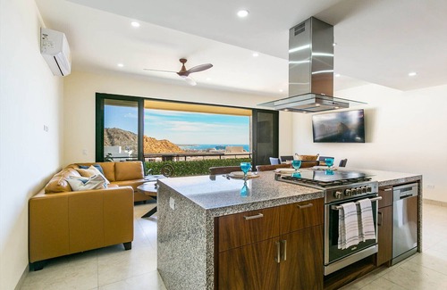 Libertad Apartment | Ocean-View Oasis: 3-Bed, 2-Bath Home in Cabo San Lucas - Modern Comfort and Stunning Views!