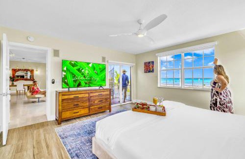 Islamorada Apartment | Ocean View Penthouse Retreat amenities: tennis court heated Pool Vista Key Two