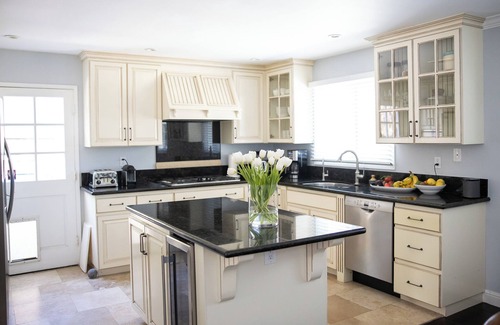 The Mesa House | Ocean View spacious four bedroom home on the Mesa in Santa Barbara.