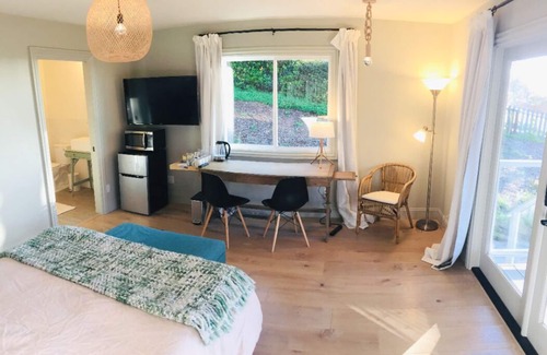 Montara Apartment | Ocean-view suite w/porch, walk to beach & nature