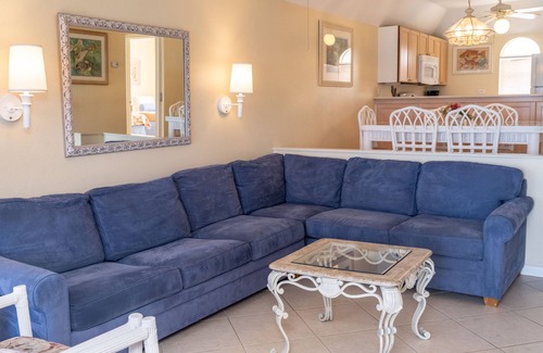 Paradise Island Villa | Ocean View Villa at Beautiful White Sand Beach - Free Parking & Wifi by RedAwning