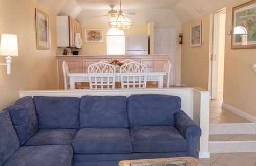 Paradise Island Villa | Ocean View Villa at Beautiful White Sand Beach - Free Parking & Wifi by RedAwning