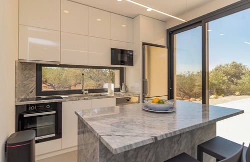 Gargaliani Villa | Ocean view Villa in Messinia, Greece n5-10 mins to the beach and golf course