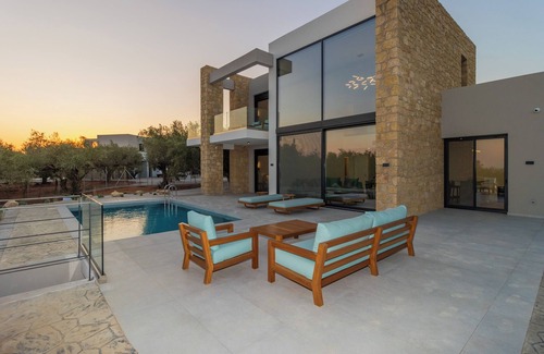 Gargaliani Villa | Ocean view Villa in Messinia, Greece n5-10 mins to the beach and golf course