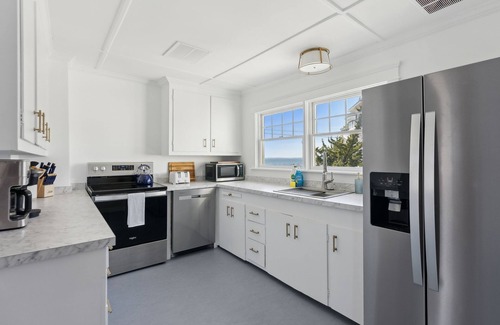 Kennebunk House | Ocean Views, Freshly Renovated, Beach Access!
