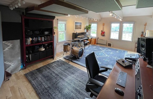 Round Pond House | Ocean Views in Midcoast - Round Pond Village