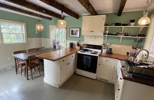 Round Pond House | Ocean Views in Midcoast - Round Pond Village