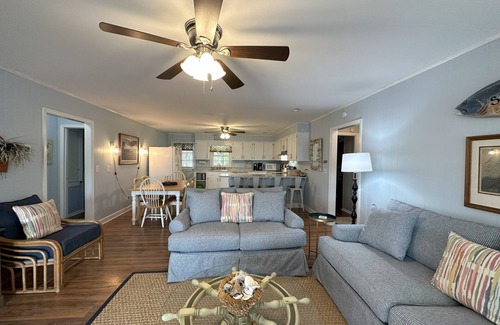 Edisto Island House | Ocean Views; Large Screened Porch & Sun Deck; Across from Beach Access; Cable TV & Wifi
