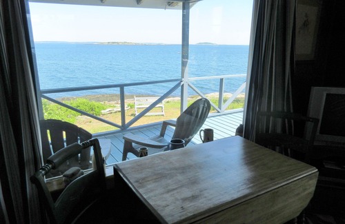 Mid-Coast and Islands Cottage | Ocean Watch - Relax and let the ocean sweep you away at this charming retreat