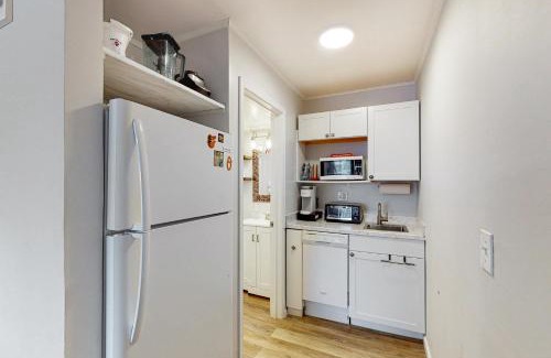 Midtown Ocean City Hotel | Ocean Waye 226