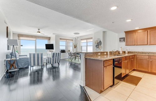 Melinda Cook House | Oceanfront Escape at The Opus - Pool and Hot tub Open!
