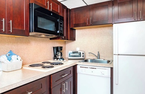 Boca Raton Apartment | Oceanfront 1 BR Condo in Deerfield Beach, FL. Panoramic views of the ocean!