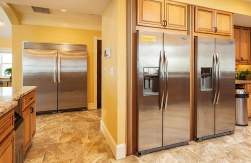 Kill Devil Hills House | OCEANFRONT, 22 BRs, ELEV, Pool, H Tub, Theater Rm, Rec Rm, KD505, Beyond Paradise