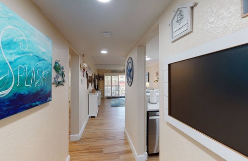 New Smyrna Beach Condo | Oceanfront 2BR/2BA Condo,Direct Beach Access, Pool, Point East, New Smyrna Beach
