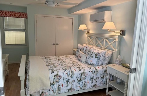 Ship Bottom Cottage | OCEANFRONT Adorable Cottage! Perfect For a Couple or Small Family of 4!