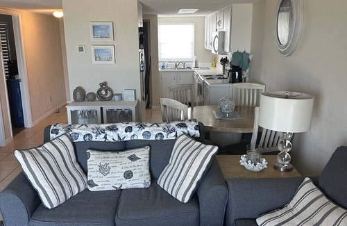 Ormond-by-the-Sea Condo | Oceanfront beach condo sleeps six with 4th floor with elevator.