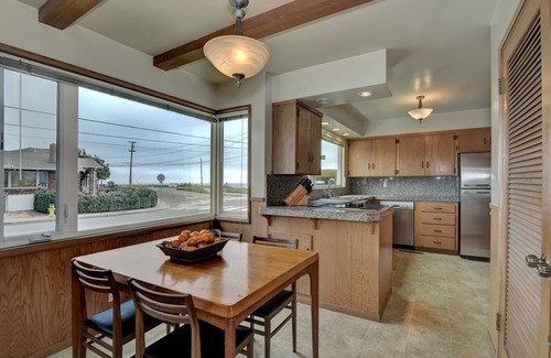 Westside Santa Cruz House | Oceanfront @ Beach In Santa Cruz! Dog Friendly. Super Clean! Amazing Views.