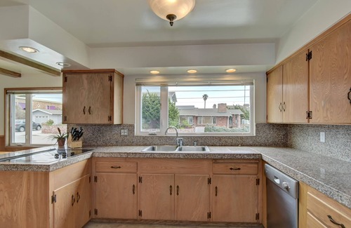 Westside Santa Cruz House | Oceanfront @ Beach In Santa Cruz! Dog Friendly. Super Clean! Amazing Views.