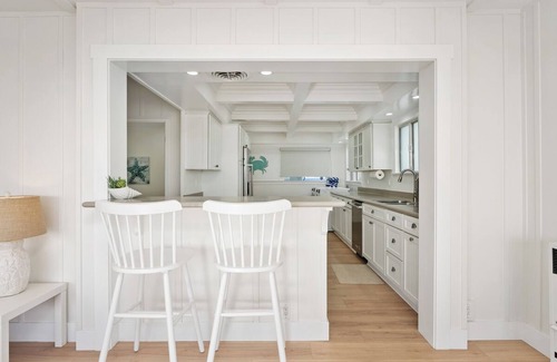 Newport Beach Cottage | Oceanfront Beach Cottage in Newport Beach