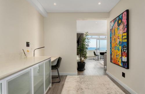 Three Anchor Bay Apartment | Oceanfront Bliss, Luxury Seaside Escape