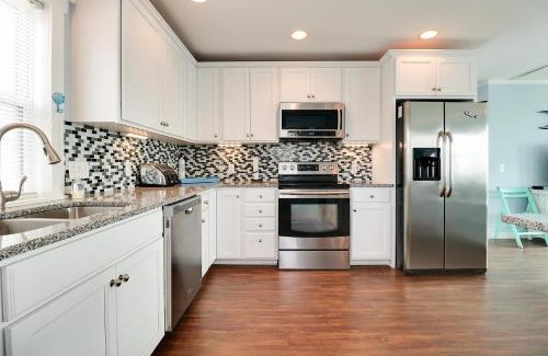 North Carolina Coast House | Oceanfront Carolina by Carolina Beach Realty