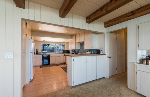 San Simeon House | Oceanfront, Classic, Vintage Nautical Cambria at it's BEST! Fabulous Views!