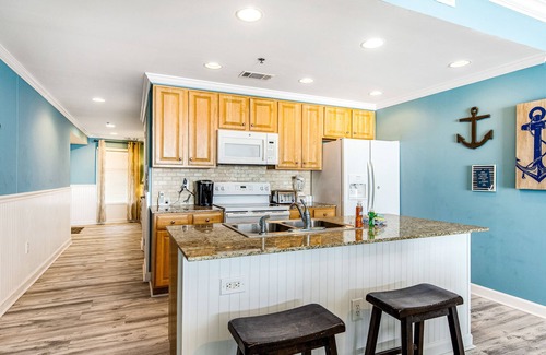 West Panama City Beach Condo | Oceanfront condo with ocean view, pool & hot tub, fast WiFi, and W/D