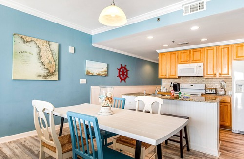 West Panama City Beach Condo | Oceanfront condo with ocean view, pool & hot tub, fast WiFi, and W/D