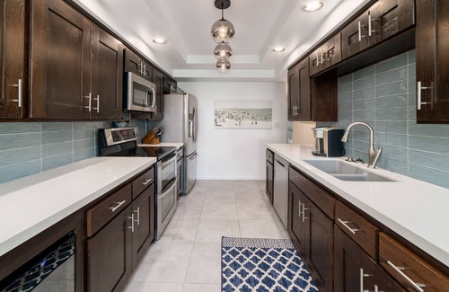 Solana Beach Condo | Oceanfront Community of Del Mar Beach Club Pool-Side Condo with AC!
