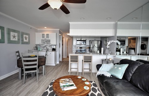 Ocean Isle Beach Condo | Oceanfront Condo with Pool