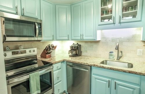 Kihei Condo | OCEANFRONT CONDO - INCREDIBLE VIEWS! Kihei Sands Beachfront Condos-B9
