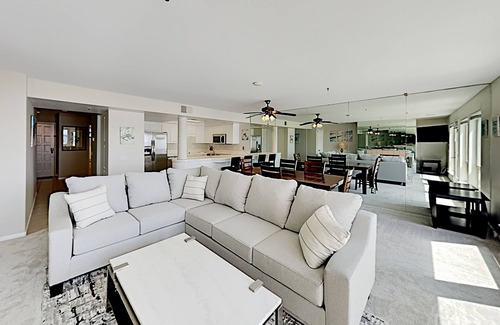 Imperial Beach Condo | Oceanfront condo with direct beach access, pool, hot tub, & private balcony