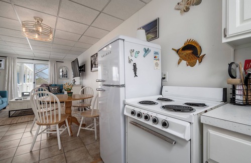 Midtown Ocean City Condo | Oceanfront condos with 3 night minimum rentals and linens included!