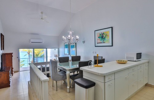 Maho Condo | *OCEANFRONT Cosy and modern style condo*