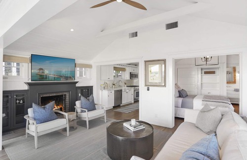 Laguna Beach House | Oceanfront Cottage is on the sand in heart of Laguna Beach Village