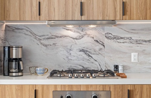 Las Glorias Condo | Oceanfront Escape 1BR 2 baths 8 Heated Pools