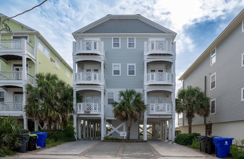 North Carolina Coast Condo | Oceanfront Escape with Shared Pool in Carolina Beach