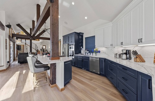 Gold Beach House | Oceanfront escape with beach access, private hot tub and game room
