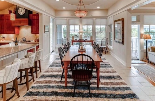 South Beach House | Oceanfront Family Friendly with Outside Play area, BHI